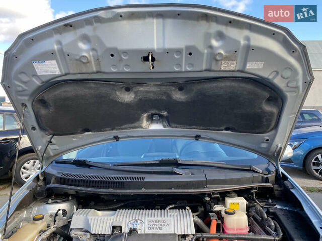 Синій Тойота Ауріс, об'ємом двигуна 1.8 л та пробігом 268 тис. км за 10399 $, фото 3 на Automoto.ua