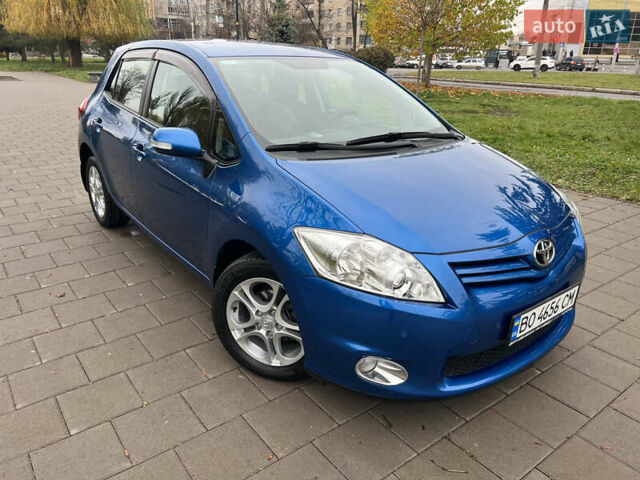 Синий Тойота Аурис, объемом двигателя 1.6 л и пробегом 53 тыс. км за 11900 $, фото 7 на Automoto.ua