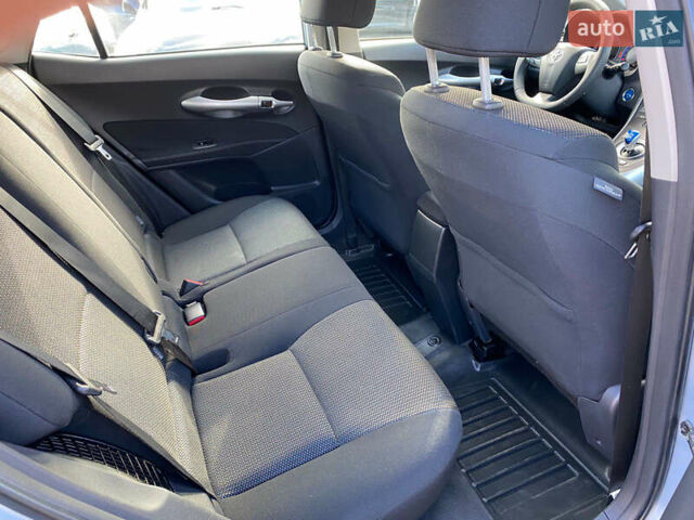 Синій Тойота Ауріс, об'ємом двигуна 1.8 л та пробігом 268 тис. км за 10399 $, фото 30 на Automoto.ua