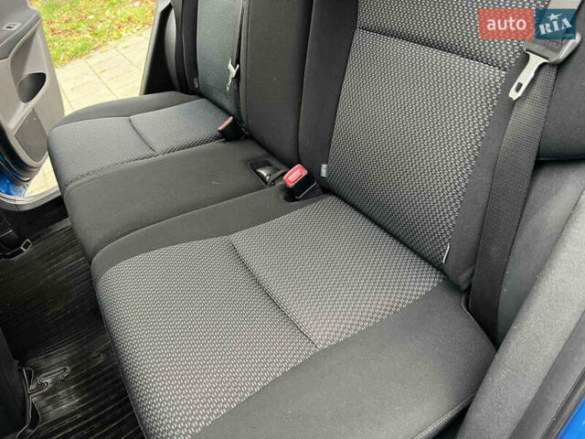 Синий Тойота Аурис, объемом двигателя 1.6 л и пробегом 53 тыс. км за 11900 $, фото 53 на Automoto.ua