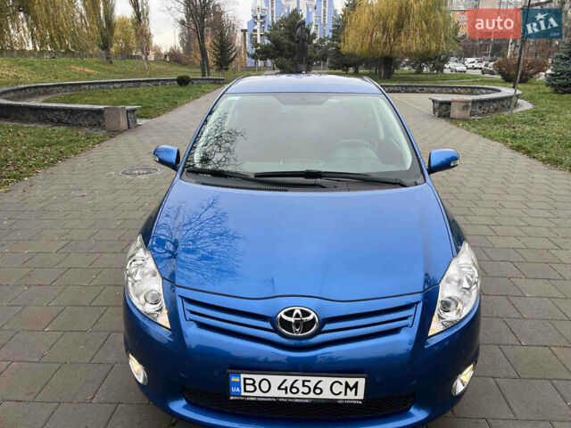 Синий Тойота Аурис, объемом двигателя 1.6 л и пробегом 53 тыс. км за 11900 $, фото 20 на Automoto.ua