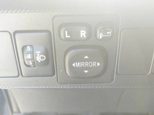 Синий Тойота Аурис, объемом двигателя 1.8 л и пробегом 220 тыс. км за 10260 $, фото 8 на Automoto.ua