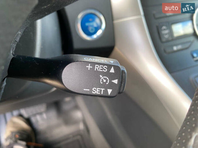Синій Тойота Ауріс, об'ємом двигуна 1.8 л та пробігом 268 тис. км за 10399 $, фото 71 на Automoto.ua