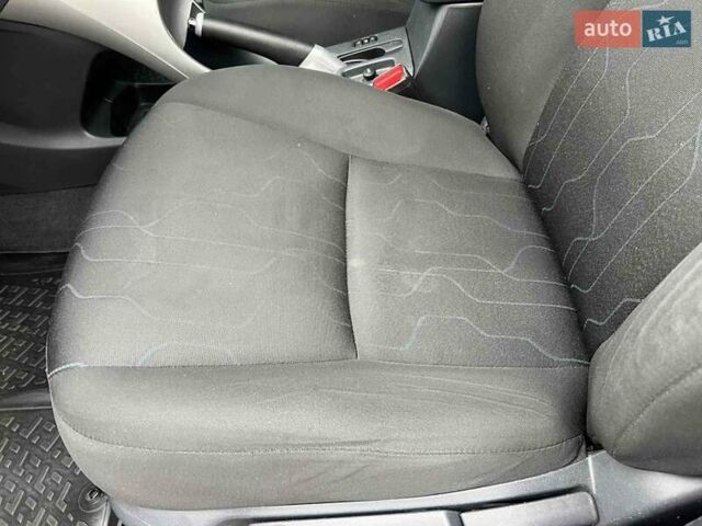 Синий Тойота Аурис, объемом двигателя 1.6 л и пробегом 113 тыс. км за 11600 $, фото 21 на Automoto.ua