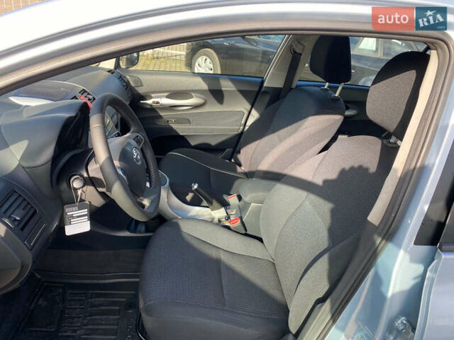 Синій Тойота Ауріс, об'ємом двигуна 1.8 л та пробігом 268 тис. км за 10399 $, фото 51 на Automoto.ua