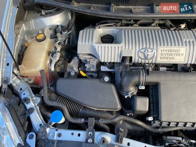 Синій Тойота Ауріс, об'ємом двигуна 1.8 л та пробігом 268 тис. км за 10399 $, фото 1 на Automoto.ua