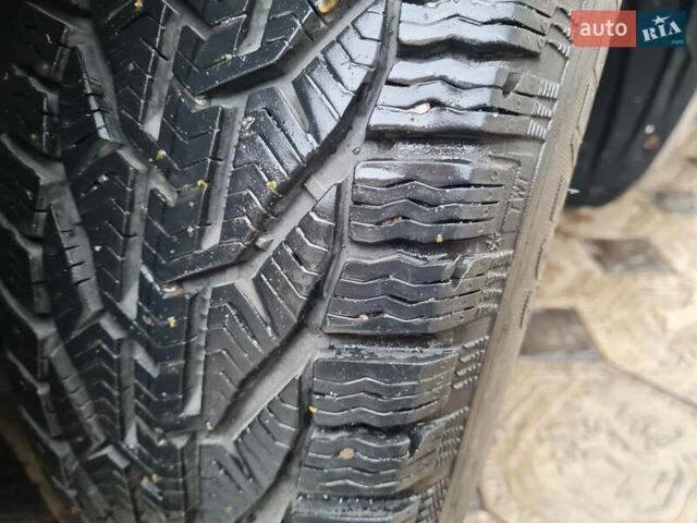 Синій Тойота Ауріс, об'ємом двигуна 1.4 л та пробігом 180 тис. км за 9100 $, фото 6 на Automoto.ua