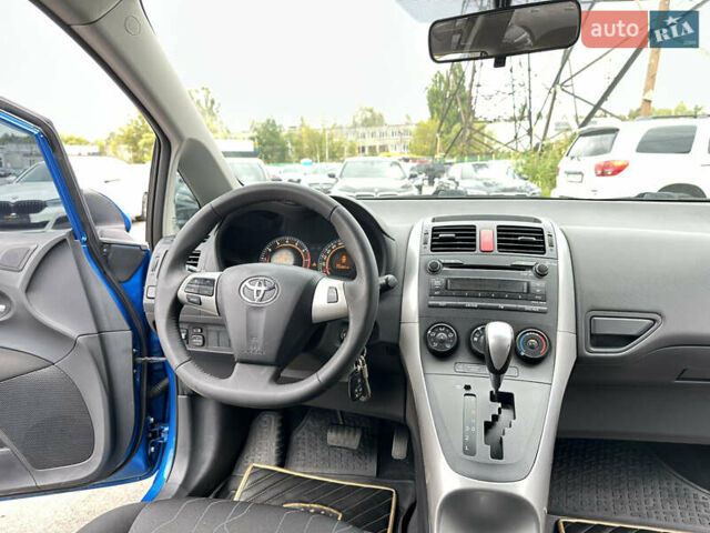 Синий Тойота Аурис, объемом двигателя 1.6 л и пробегом 113 тыс. км за 12200 $, фото 19 на Automoto.ua