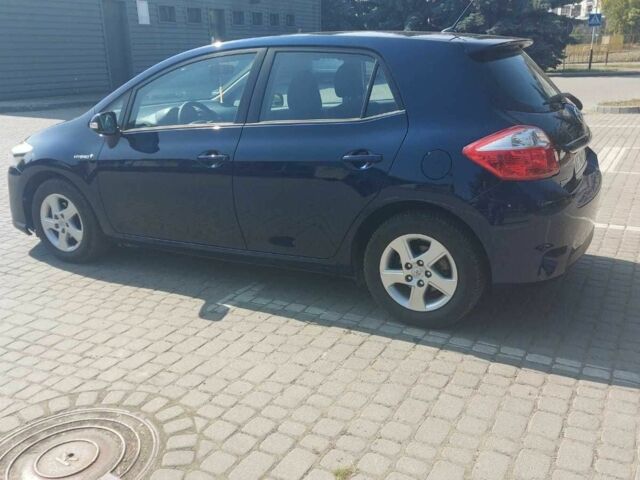 Синий Тойота Аурис, объемом двигателя 1.8 л и пробегом 220 тыс. км за 10260 $, фото 3 на Automoto.ua