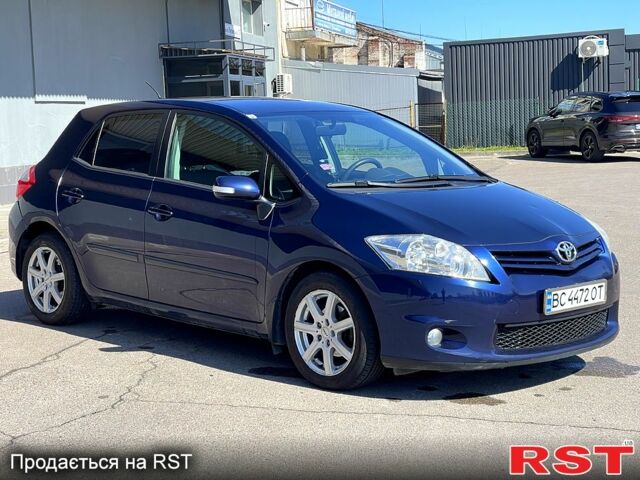 Синій Тойота Ауріс, об'ємом двигуна 1.3 л та пробігом 157 тис. км за 6499 $, фото 6 на Automoto.ua