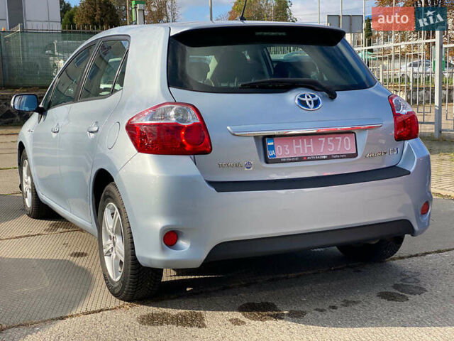 Синій Тойота Ауріс, об'ємом двигуна 1.8 л та пробігом 268 тис. км за 10399 $, фото 77 на Automoto.ua