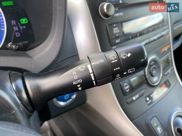 Синій Тойота Ауріс, об'ємом двигуна 1.8 л та пробігом 268 тис. км за 10399 $, фото 69 на Automoto.ua