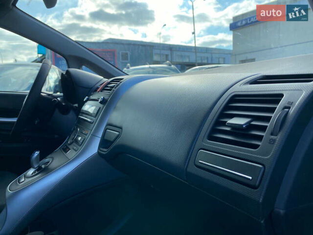Синій Тойота Ауріс, об'ємом двигуна 1.8 л та пробігом 268 тис. км за 10399 $, фото 14 на Automoto.ua