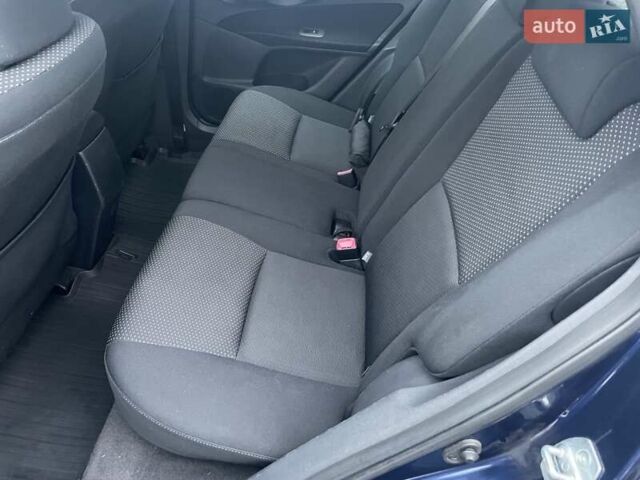 Синій Тойота Ауріс, об'ємом двигуна 1.6 л та пробігом 149 тис. км за 10300 $, фото 11 на Automoto.ua
