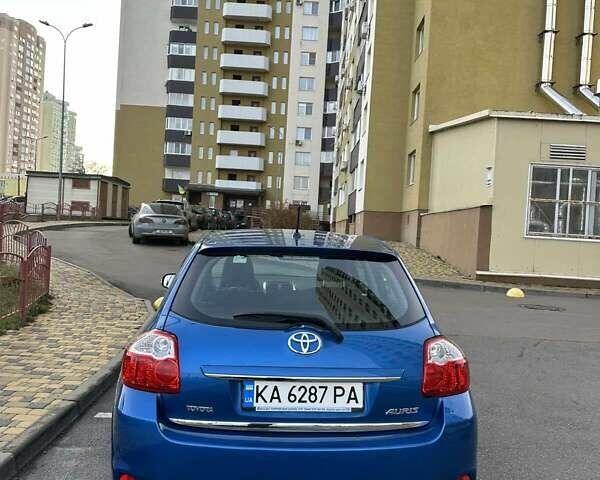 Синий Тойота Аурис, объемом двигателя 1.6 л и пробегом 164 тыс. км за 11700 $, фото 2 на Automoto.ua