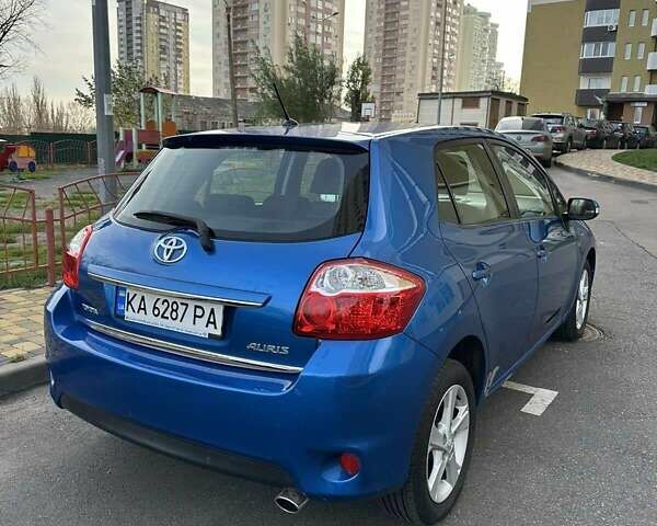 Синий Тойота Аурис, объемом двигателя 1.6 л и пробегом 164 тыс. км за 11700 $, фото 4 на Automoto.ua