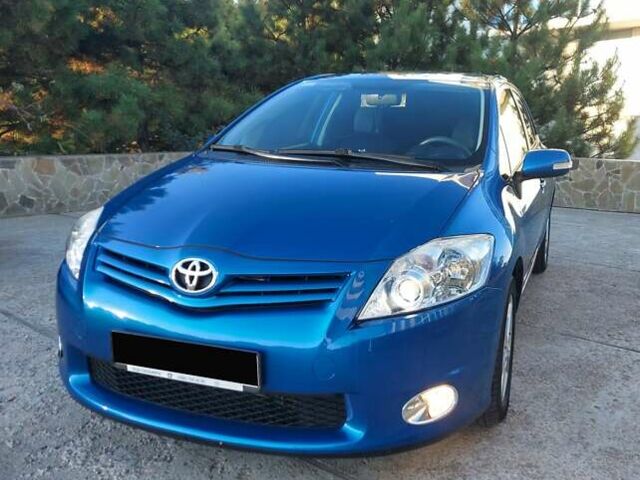 Синий Тойота Аурис, объемом двигателя 1.6 л и пробегом 130 тыс. км за 10800 $, фото 34 на Automoto.ua