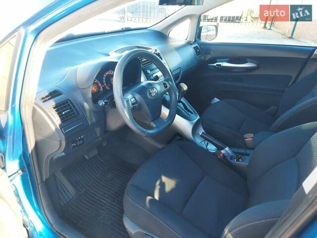 Синий Тойота Аурис, объемом двигателя 1.6 л и пробегом 130 тыс. км за 10800 $, фото 17 на Automoto.ua