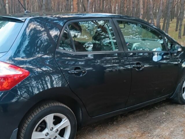 Синій Тойота Ауріс, об'ємом двигуна 1.6 л та пробігом 107 тис. км за 11000 $, фото 8 на Automoto.ua