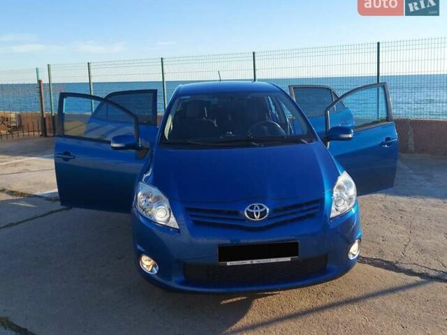 Синий Тойота Аурис, объемом двигателя 1.6 л и пробегом 130 тыс. км за 10800 $, фото 29 на Automoto.ua