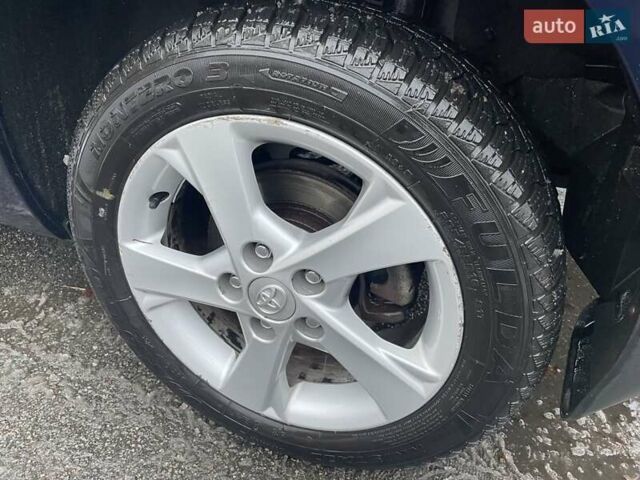 Синій Тойота Ауріс, об'ємом двигуна 1.6 л та пробігом 149 тис. км за 10300 $, фото 22 на Automoto.ua