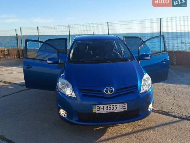 Синий Тойота Аурис, объемом двигателя 1.6 л и пробегом 130 тыс. км за 10800 $, фото 6 на Automoto.ua