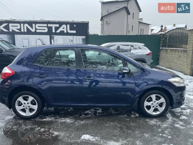 Синій Тойота Ауріс, об'ємом двигуна 1.6 л та пробігом 149 тис. км за 10300 $, фото 5 на Automoto.ua