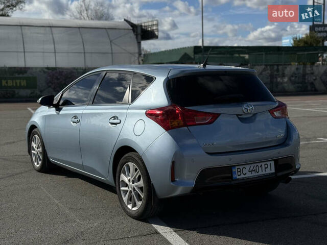 Синій Тойота Ауріс, об'ємом двигуна 1.6 л та пробігом 204 тис. км за 11500 $, фото 5 на Automoto.ua