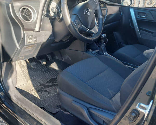 Синий Тойота Аурис, объемом двигателя 1.33 л и пробегом 154 тыс. км за 9299 $, фото 20 на Automoto.ua