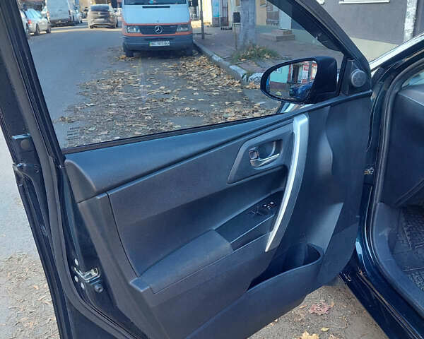 Синий Тойота Аурис, объемом двигателя 1.33 л и пробегом 154 тыс. км за 9299 $, фото 22 на Automoto.ua