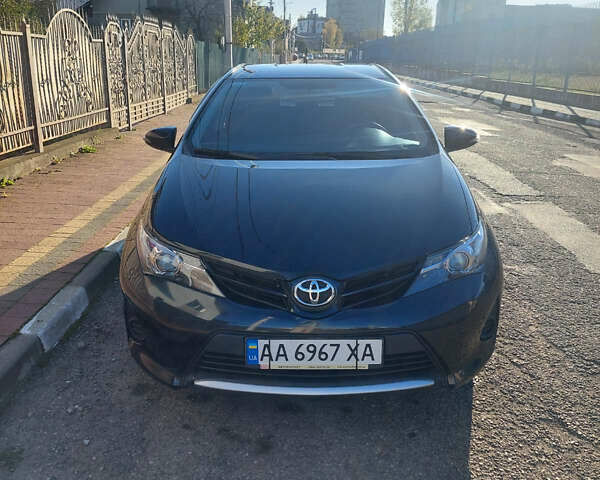 Синий Тойота Аурис, объемом двигателя 1.33 л и пробегом 154 тыс. км за 9299 $, фото 1 на Automoto.ua