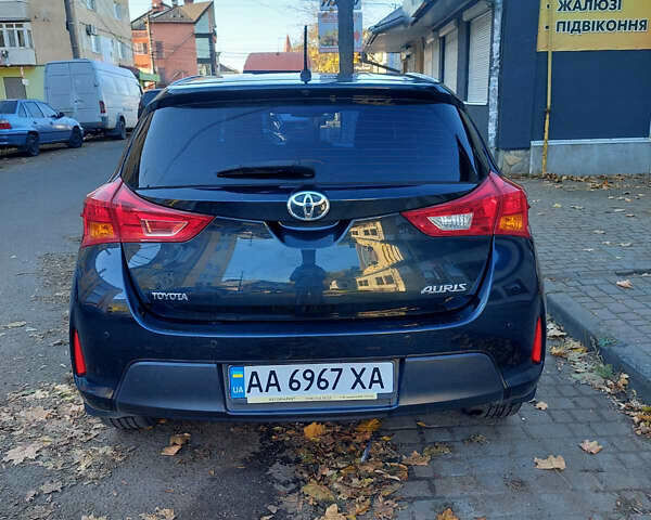 Синий Тойота Аурис, объемом двигателя 1.33 л и пробегом 154 тыс. км за 9299 $, фото 12 на Automoto.ua