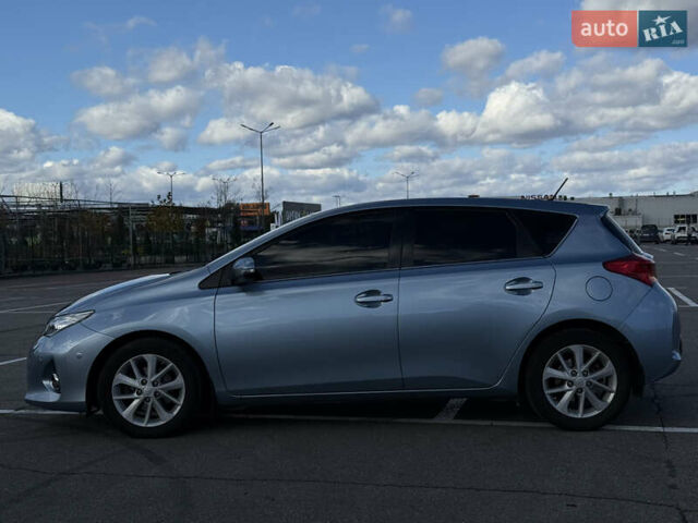 Синій Тойота Ауріс, об'ємом двигуна 1.6 л та пробігом 204 тис. км за 11500 $, фото 3 на Automoto.ua
