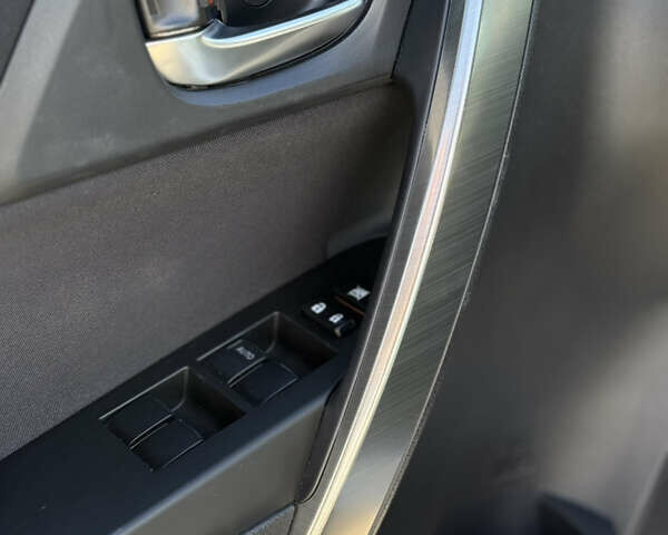 Синій Тойота Ауріс, об'ємом двигуна 1.6 л та пробігом 204 тис. км за 11500 $, фото 11 на Automoto.ua