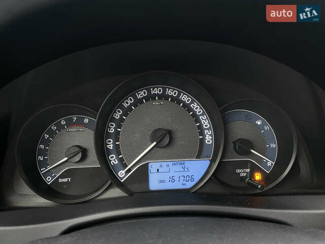 Зеленый Тойота Аурис, объемом двигателя 1.33 л и пробегом 160 тыс. км за 9200 $, фото 45 на Automoto.ua