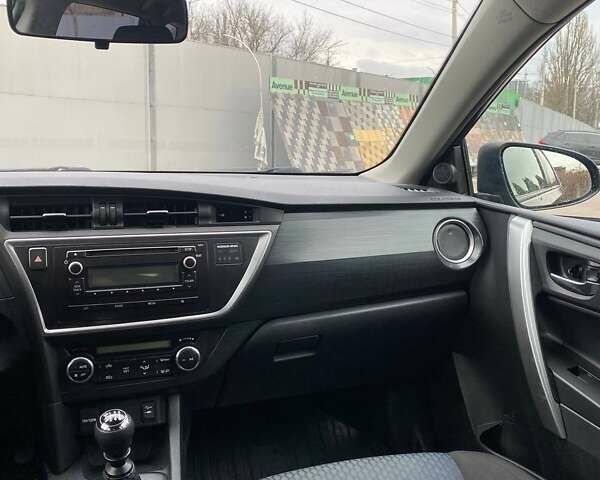 Зеленый Тойота Аурис, объемом двигателя 1.33 л и пробегом 160 тыс. км за 9200 $, фото 42 на Automoto.ua