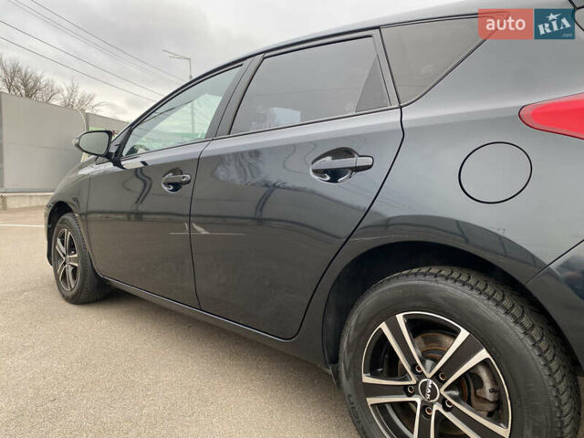 Зеленый Тойота Аурис, объемом двигателя 1.33 л и пробегом 160 тыс. км за 9200 $, фото 17 на Automoto.ua