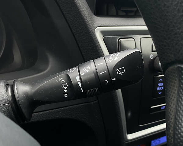 Зеленый Тойота Аурис, объемом двигателя 1.33 л и пробегом 160 тыс. км за 9200 $, фото 52 на Automoto.ua