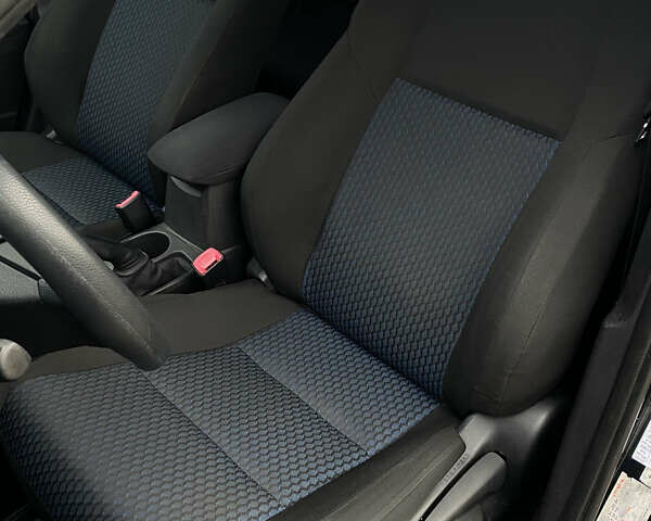 Зеленый Тойота Аурис, объемом двигателя 1.33 л и пробегом 160 тыс. км за 9200 $, фото 28 на Automoto.ua