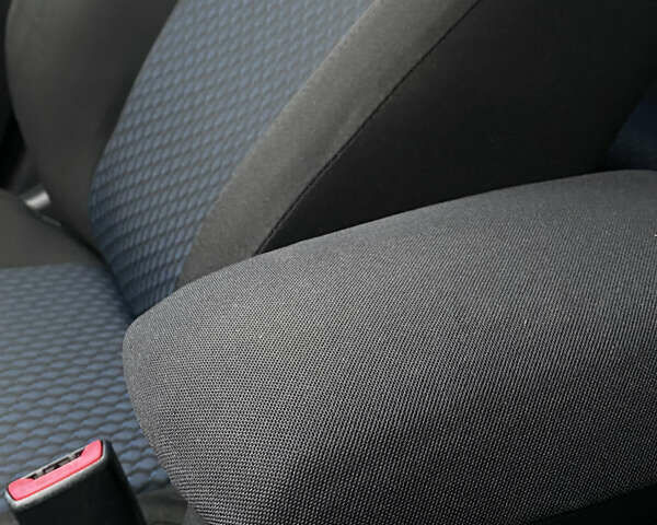 Зеленый Тойота Аурис, объемом двигателя 1.33 л и пробегом 160 тыс. км за 9200 $, фото 50 на Automoto.ua