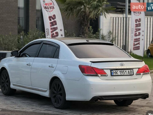 Білий Тойота Авалон, об'ємом двигуна 3.5 л та пробігом 260 тис. км за 10700 $, фото 5 на Automoto.ua