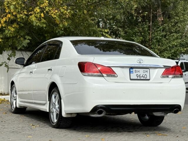 Белый Тойота Авалон, объемом двигателя 3.5 л и пробегом 186 тыс. км за 10500 $, фото 5 на Automoto.ua