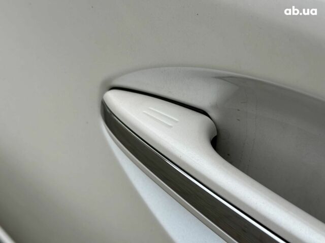 Білий Тойота Авалон, об'ємом двигуна 2.5 л та пробігом 259 тис. км за 14990 $, фото 8 на Automoto.ua