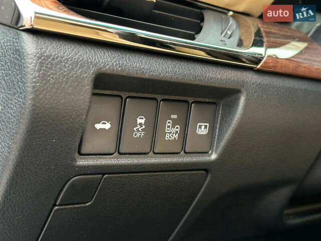 Білий Тойота Авалон, об'ємом двигуна 2.5 л та пробігом 259 тис. км за 14990 $, фото 15 на Automoto.ua