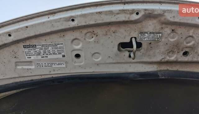 Белый Тойота Авалон, объемом двигателя 2.5 л и пробегом 270 тыс. км за 15500 $, фото 20 на Automoto.ua