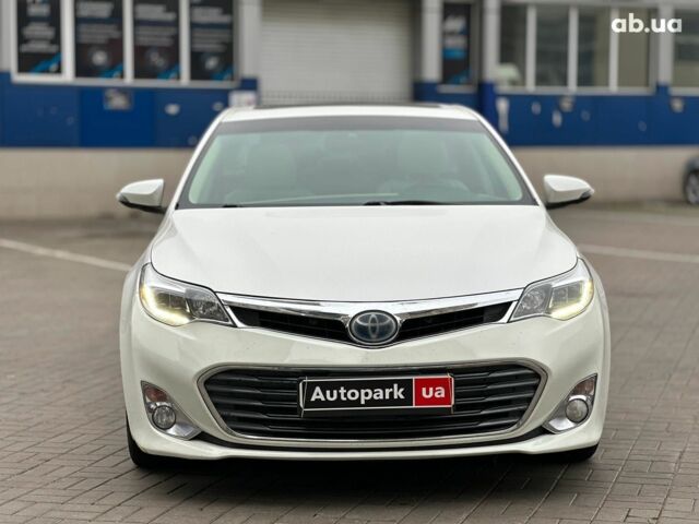 Білий Тойота Авалон, об'ємом двигуна 2.5 л та пробігом 259 тис. км за 14990 $, фото 1 на Automoto.ua