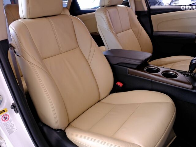 Белый Тойота Авалон, объемом двигателя 3.5 л и пробегом 164 тыс. км за 13900 $, фото 8 на Automoto.ua
