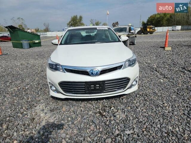 Белый Тойота Авалон, объемом двигателя 2.5 л и пробегом 145 тыс. км за 3000 $, фото 4 на Automoto.ua