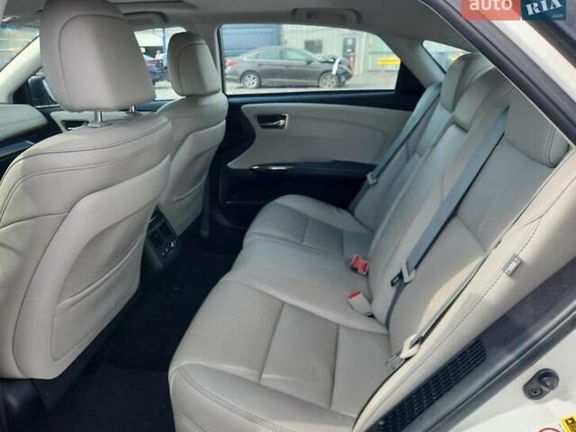 Белый Тойота Авалон, объемом двигателя 2.5 л и пробегом 145 тыс. км за 3000 $, фото 9 на Automoto.ua