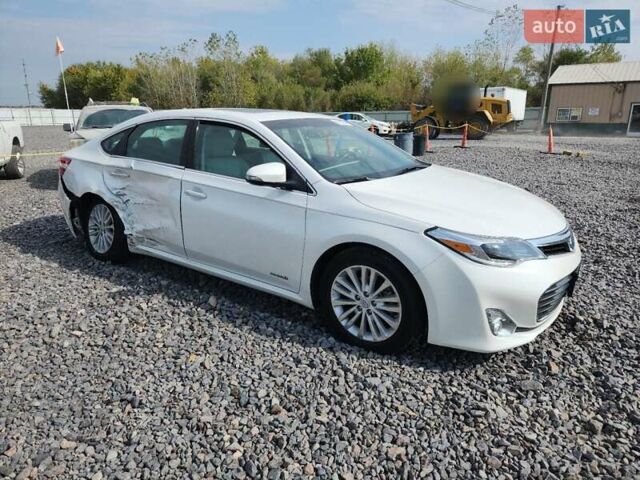 Белый Тойота Авалон, объемом двигателя 2.5 л и пробегом 145 тыс. км за 3000 $, фото 3 на Automoto.ua